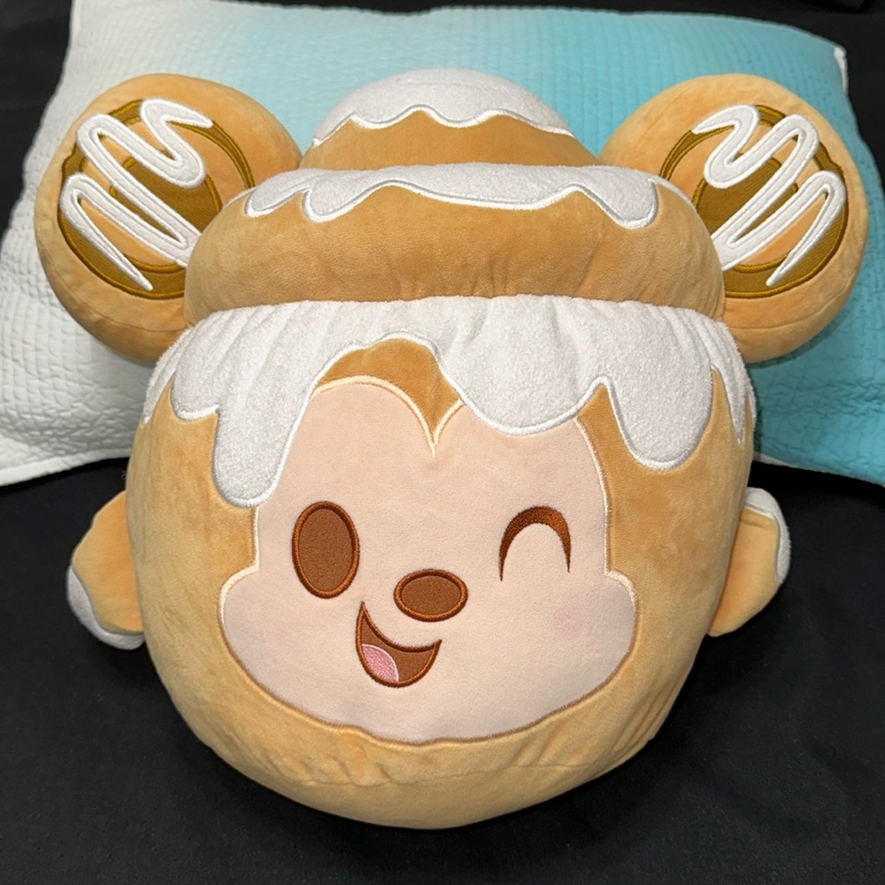 Disney Munchling large Mickey Mouse Cinnamon Roll Squishy